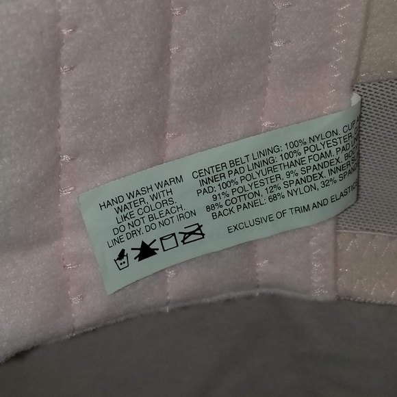 Pink cotton tank w/ flower applique & built in bra (40D) - Picture 3 of 5